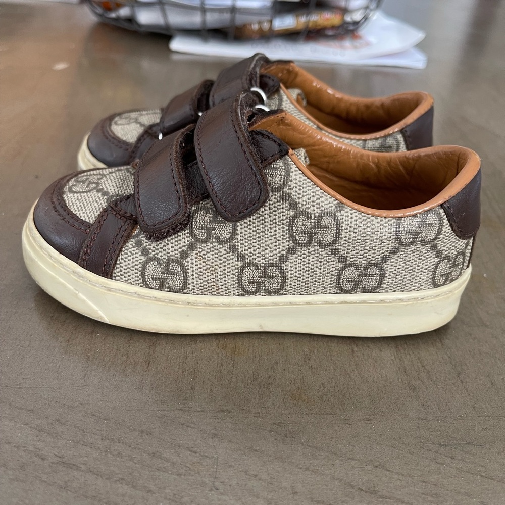 GG Supreme Gucci leather toddler sneaker
